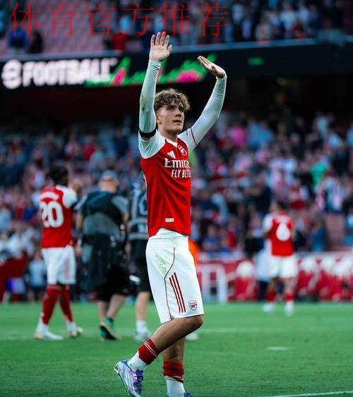 2旧将狙击阿森纳！26岁青训破门+肘击逃点 前队长怒喷挑衅惹众怒